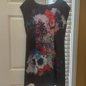 New with tags, never worn. Smoke/pet free home